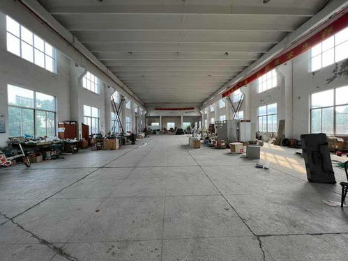 南通市一栋三层小厂房454万拍卖,竟然34人抢,1115万成交